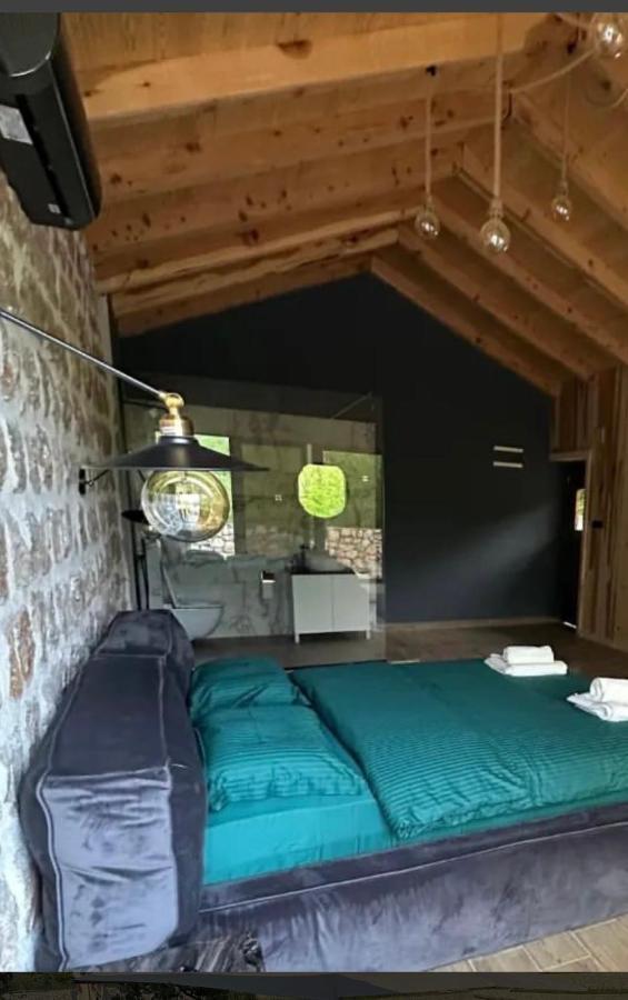 Hotel Etno Selo Montegoat à Nikšić Extérieur photo